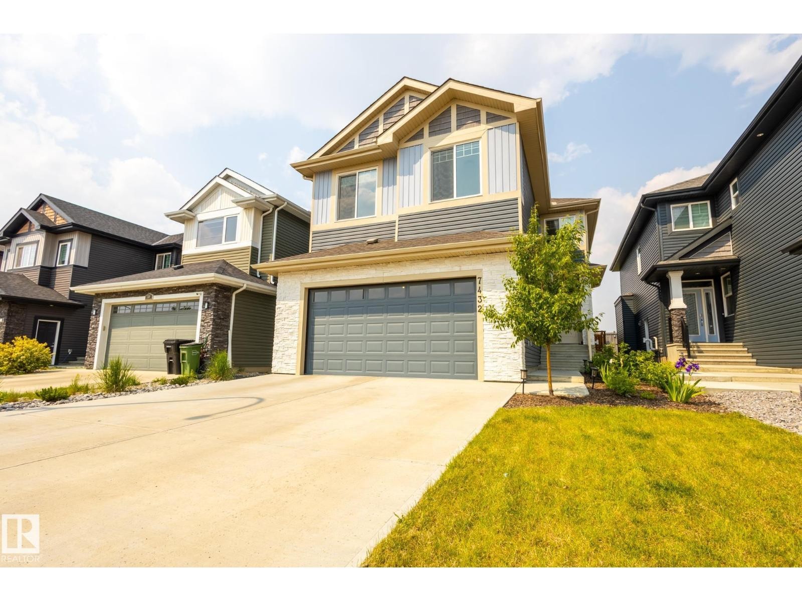 












7432 174 AV NW

,
Edmonton,




Alberta
T5Z0J7

