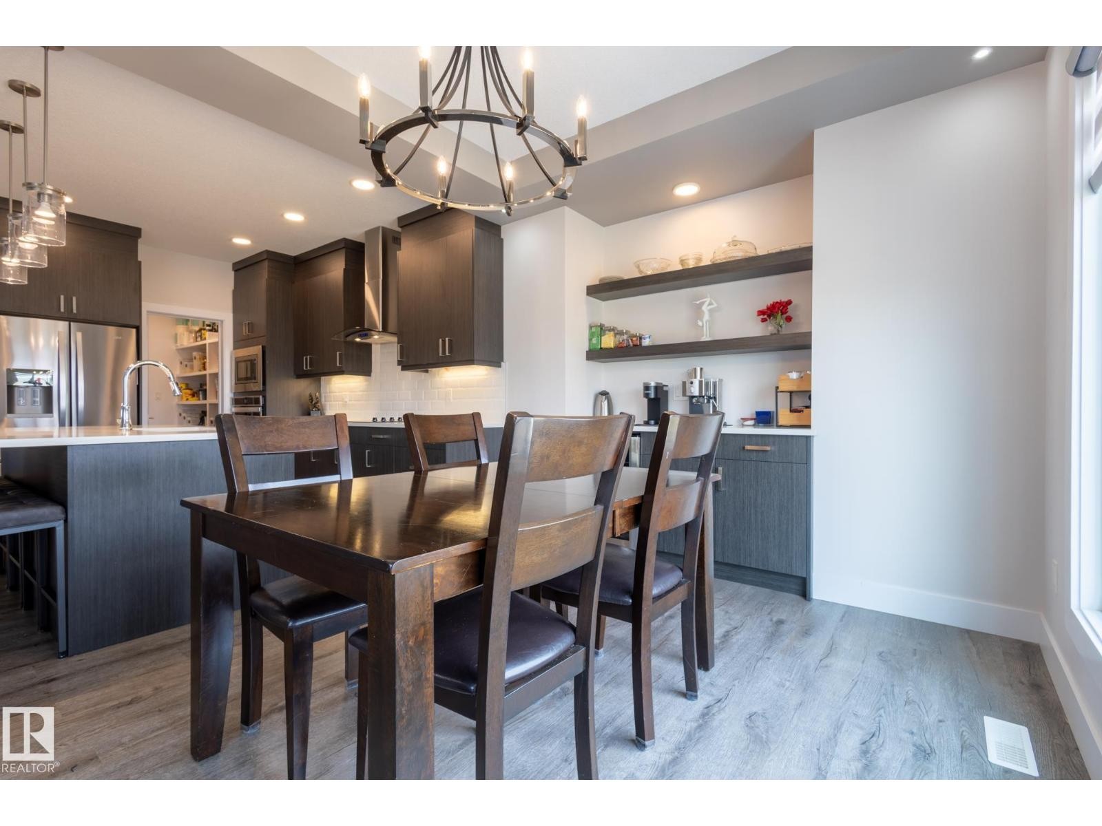 












7432 174 AV NW

,
Edmonton,




Alberta
T5Z0J7

