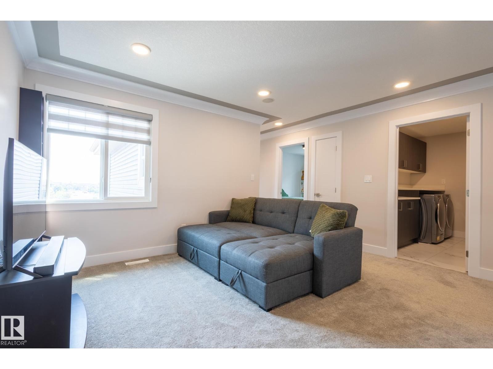 












7432 174 AV NW

,
Edmonton,




Alberta
T5Z0J7

