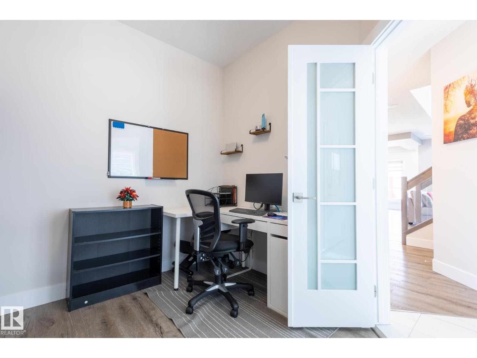 












7432 174 AV NW

,
Edmonton,




Alberta
T5Z0J7

