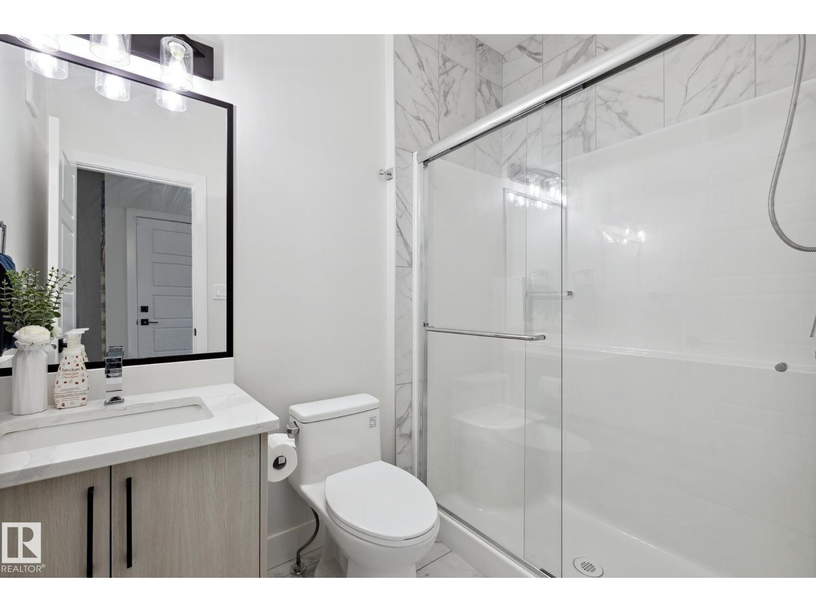 












18204 94 ST NW

,
Edmonton,




Alberta
T5Z0G6

