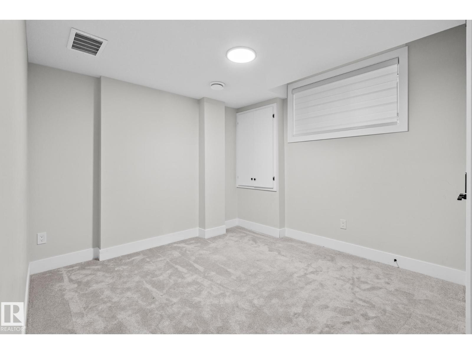 












18204 94 ST NW

,
Edmonton,




Alberta
T5Z0G6

