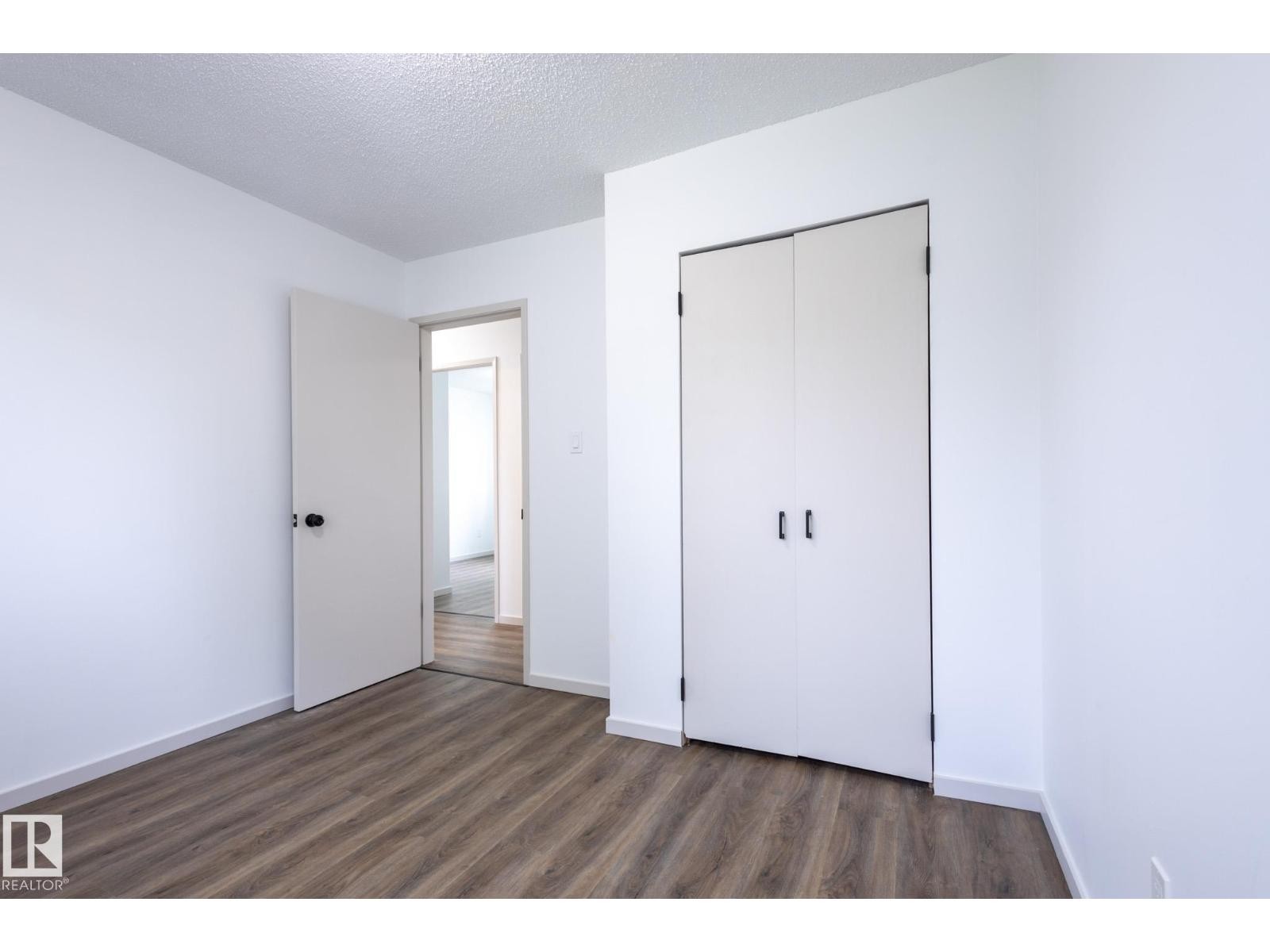 












75 MARION DR

,
Sherwood Park,




Alberta
T8A2G8

