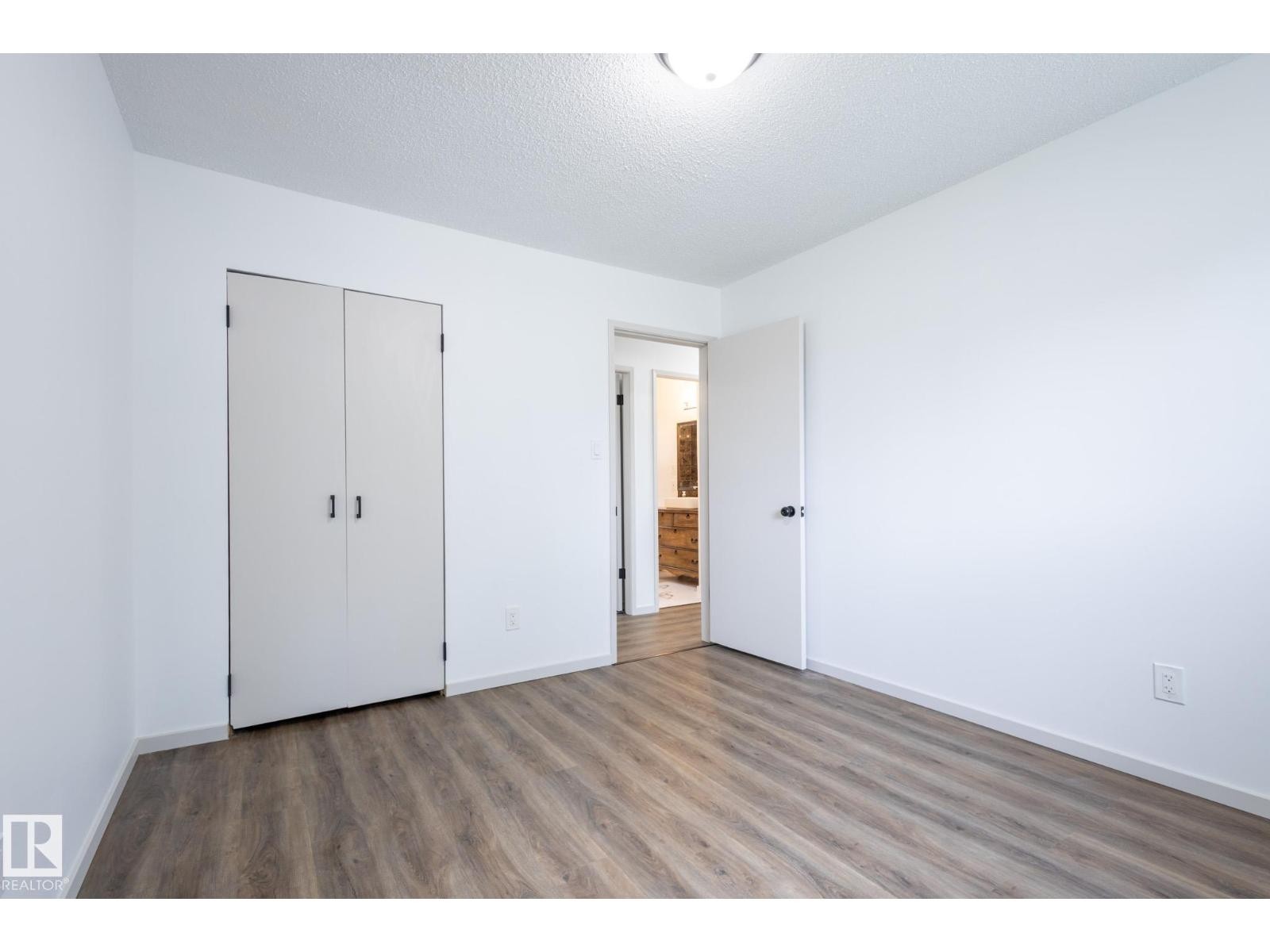 












75 MARION DR

,
Sherwood Park,




Alberta
T8A2G8

