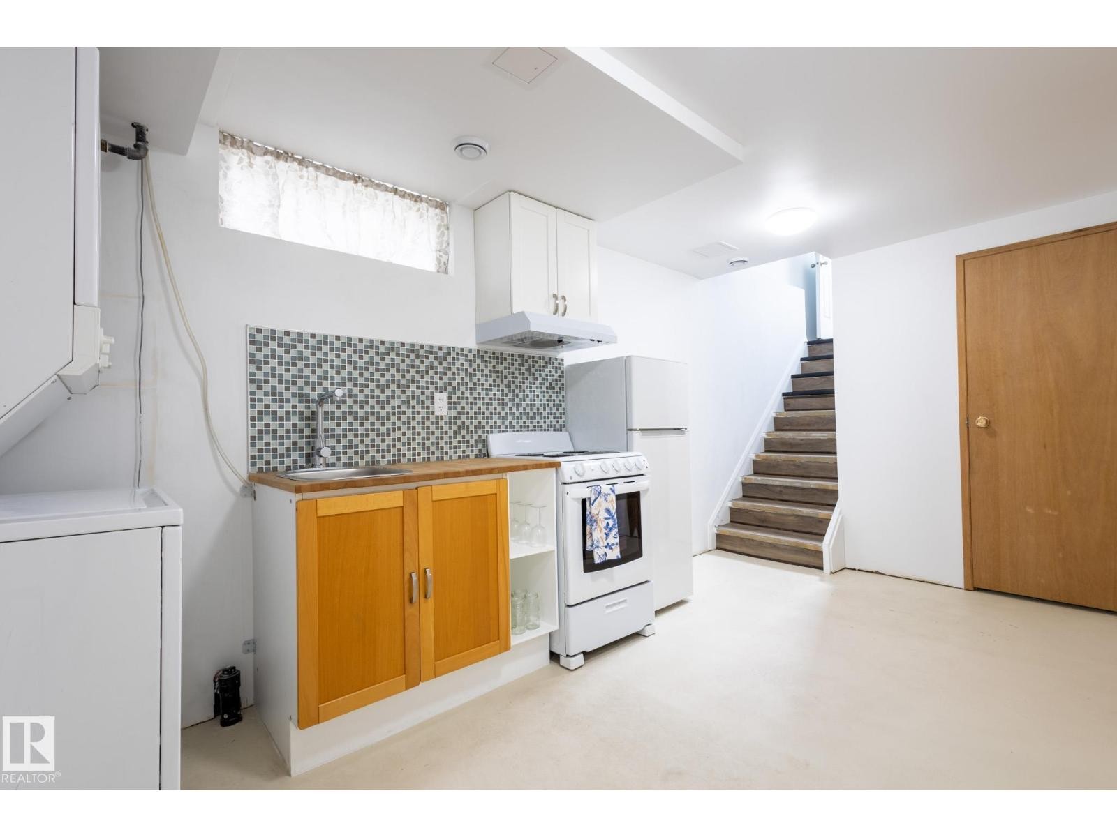












75 MARION DR

,
Sherwood Park,




Alberta
T8A2G8


