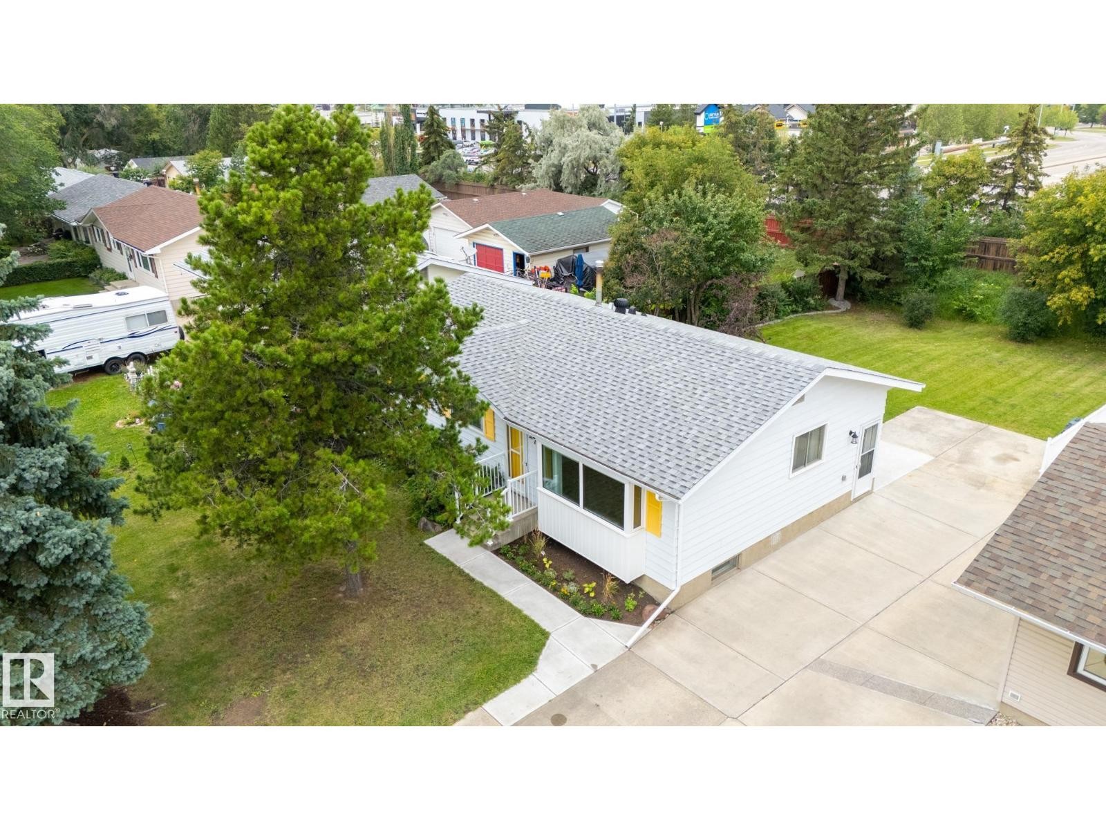 












75 MARION DR

,
Sherwood Park,




Alberta
T8A2G8

