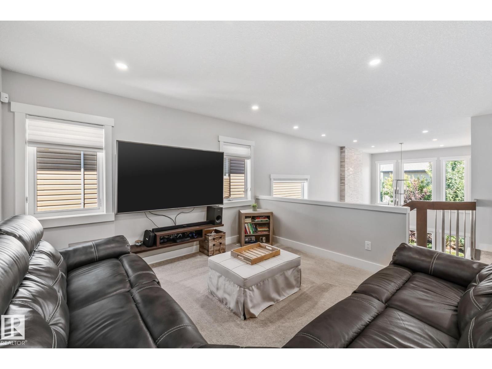 












15 ELISE PL

,
St. Albert,




Alberta
T8N7P5

