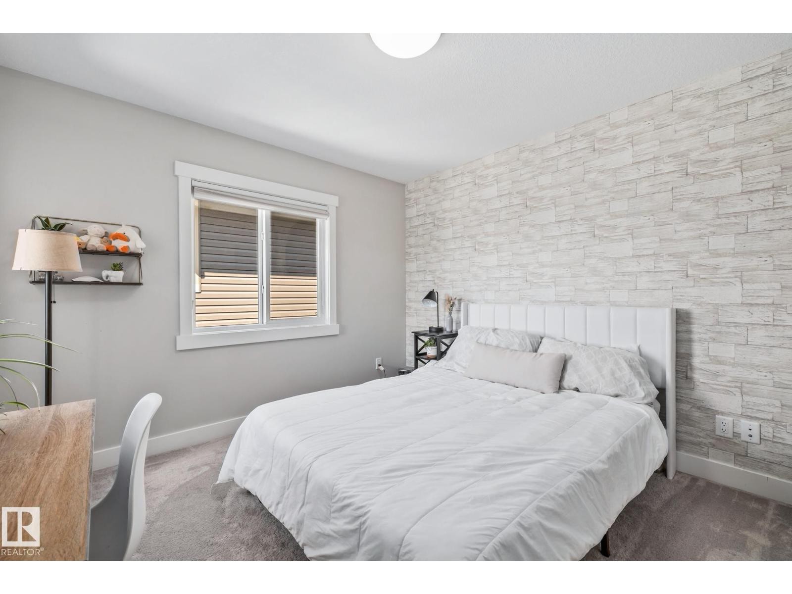 












15 ELISE PL

,
St. Albert,




Alberta
T8N7P5

