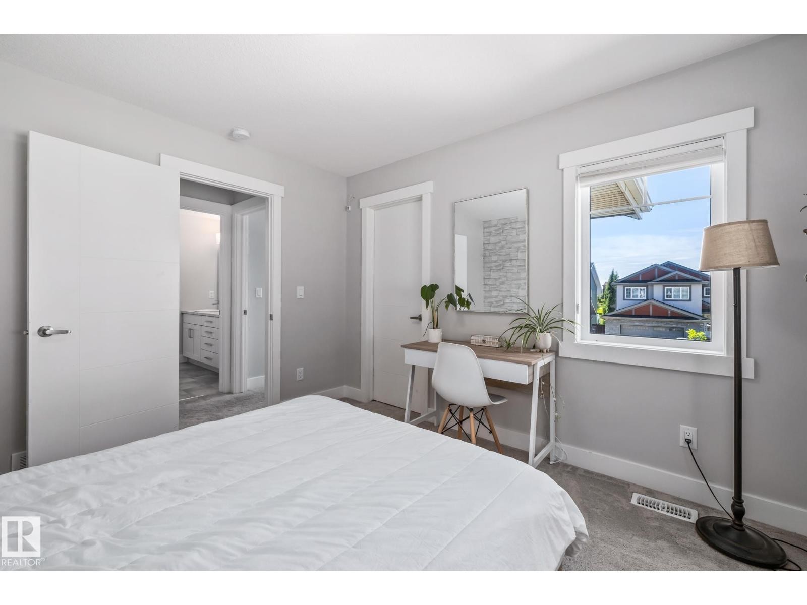 












15 ELISE PL

,
St. Albert,




Alberta
T8N7P5

