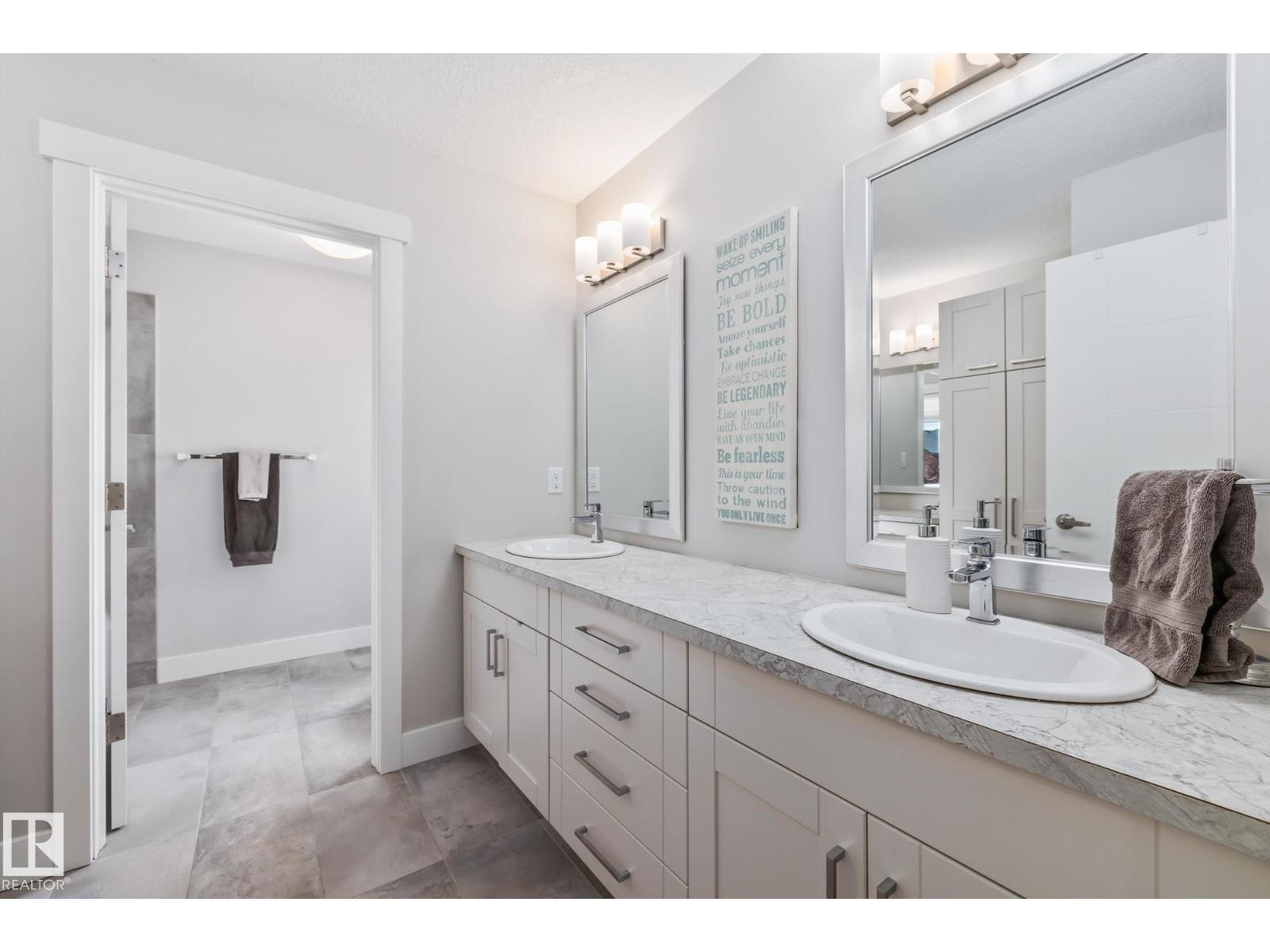 












15 ELISE PL

,
St. Albert,




Alberta
T8N7P5

