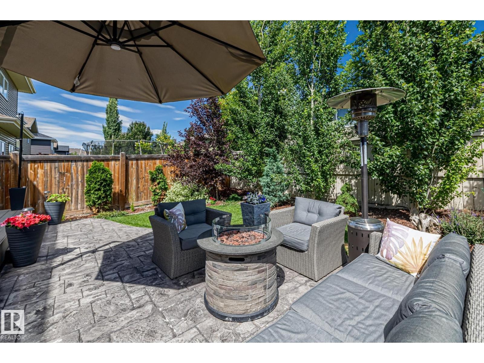 












15 ELISE PL

,
St. Albert,




Alberta
T8N7P5

