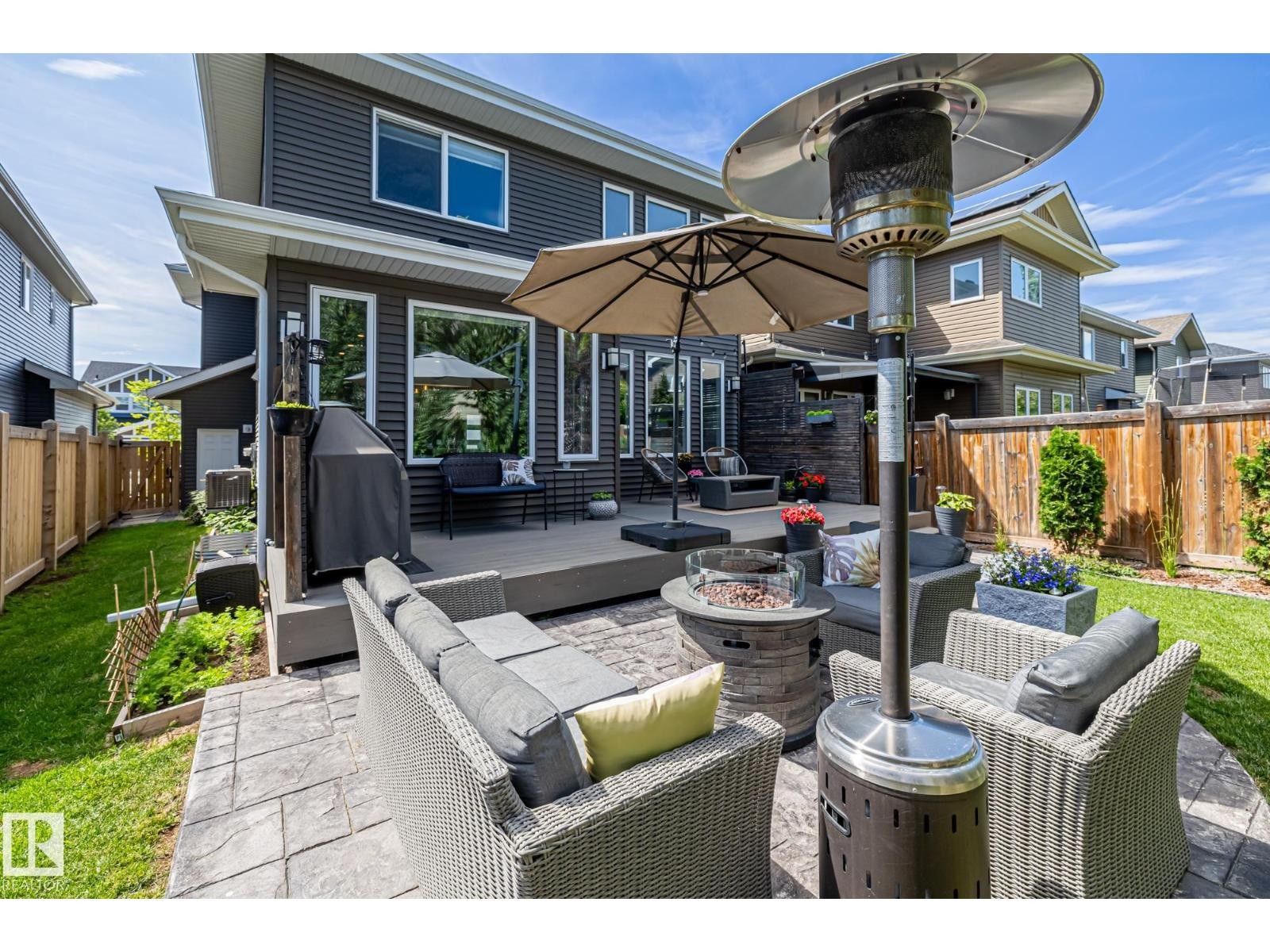 












15 ELISE PL

,
St. Albert,




Alberta
T8N7P5

