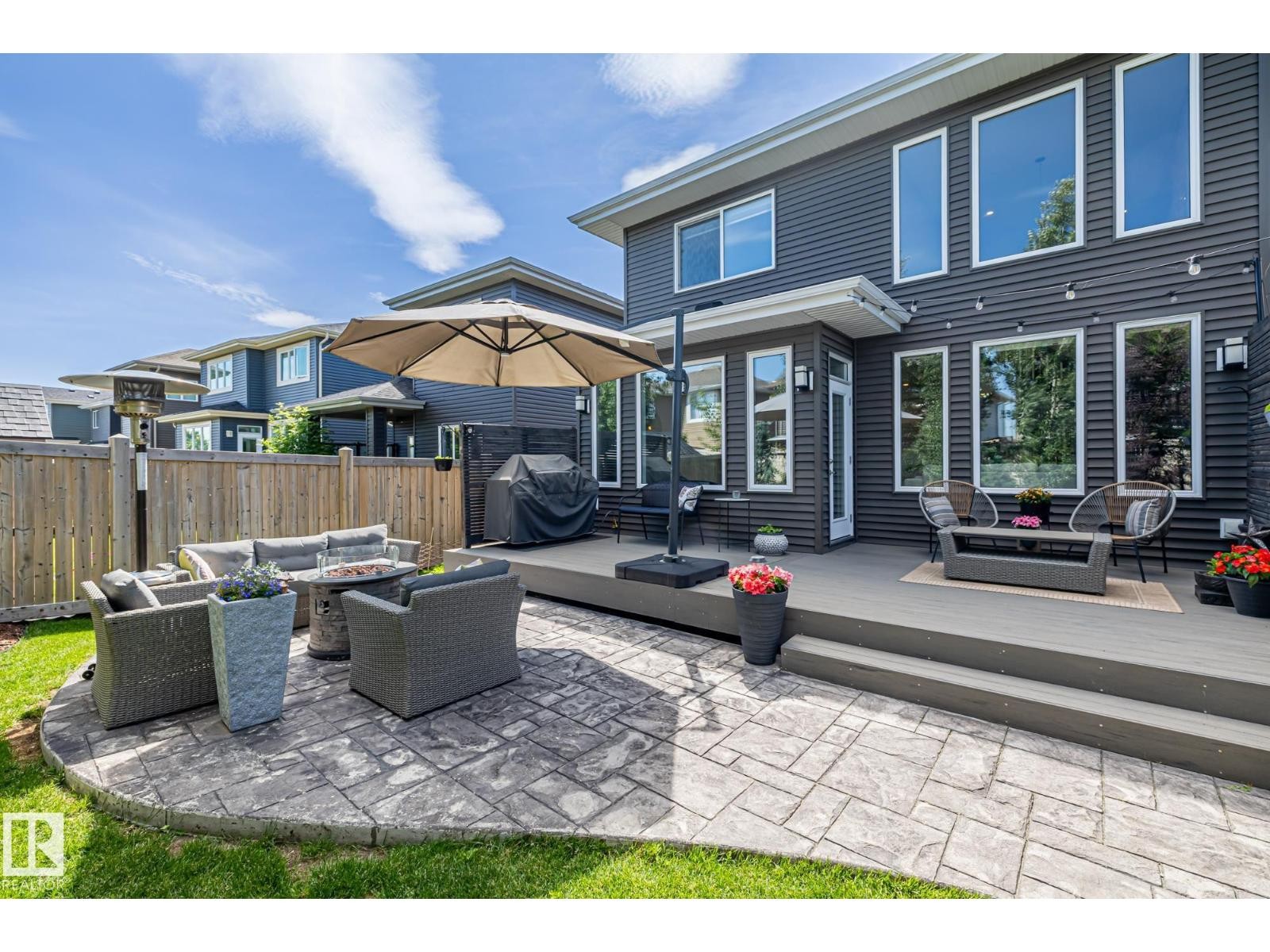 












15 ELISE PL

,
St. Albert,




Alberta
T8N7P5

