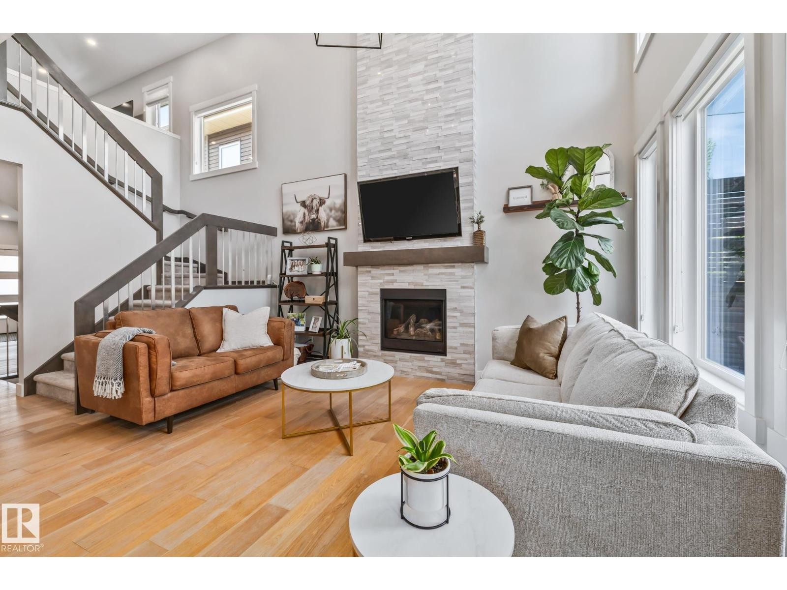 












15 ELISE PL

,
St. Albert,




Alberta
T8N7P5

