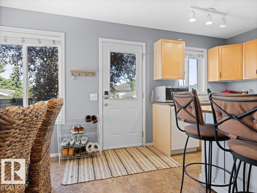 












28 BETHEL DR

,
Sherwood Park,




Alberta
T8H2G7

