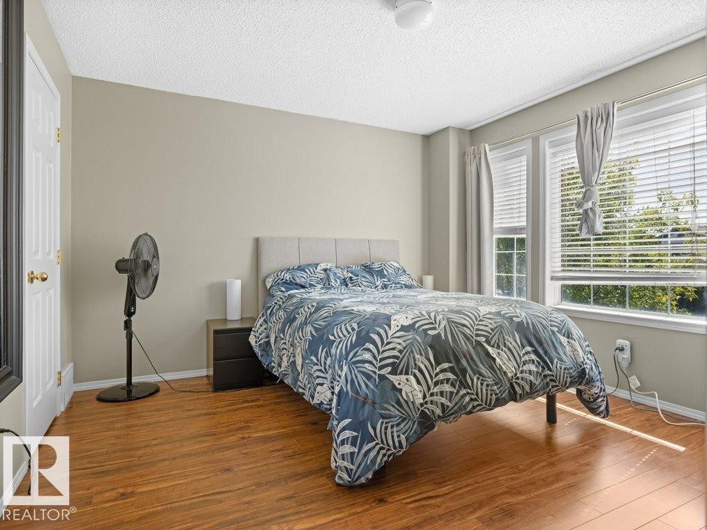 












28 BETHEL DR

,
Sherwood Park,




Alberta
T8H2G7

