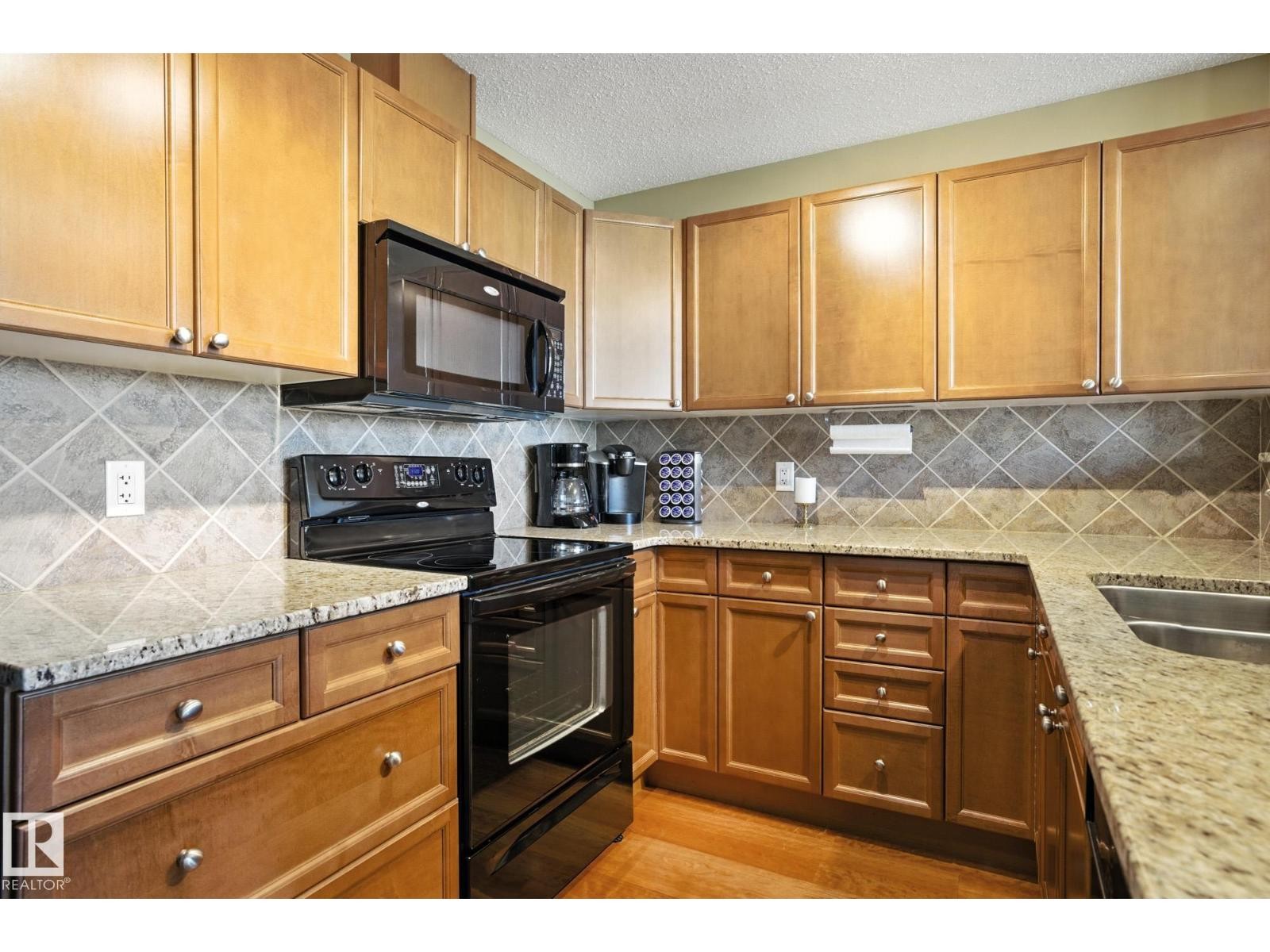 












#407 141 FESTIVAL WY

,
Sherwood Park,




Alberta
T8A3V8

