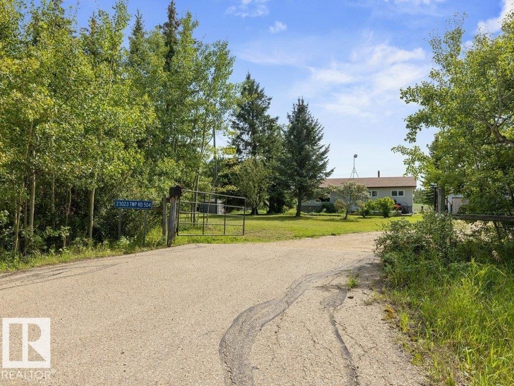 












23023 TWP ROAD 504

,
Rural Leduc County,




Alberta
T0B3M1


