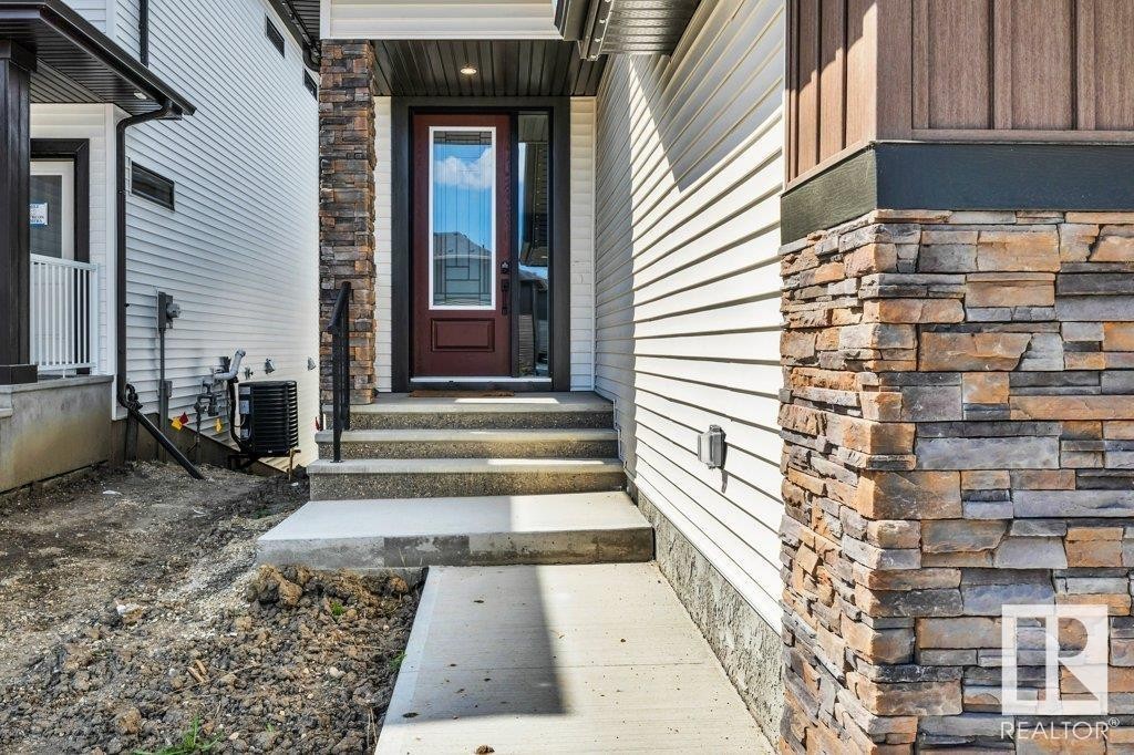 












112 HEMINGWAY CR

,
Spruce Grove,




Alberta
T7X3W3

