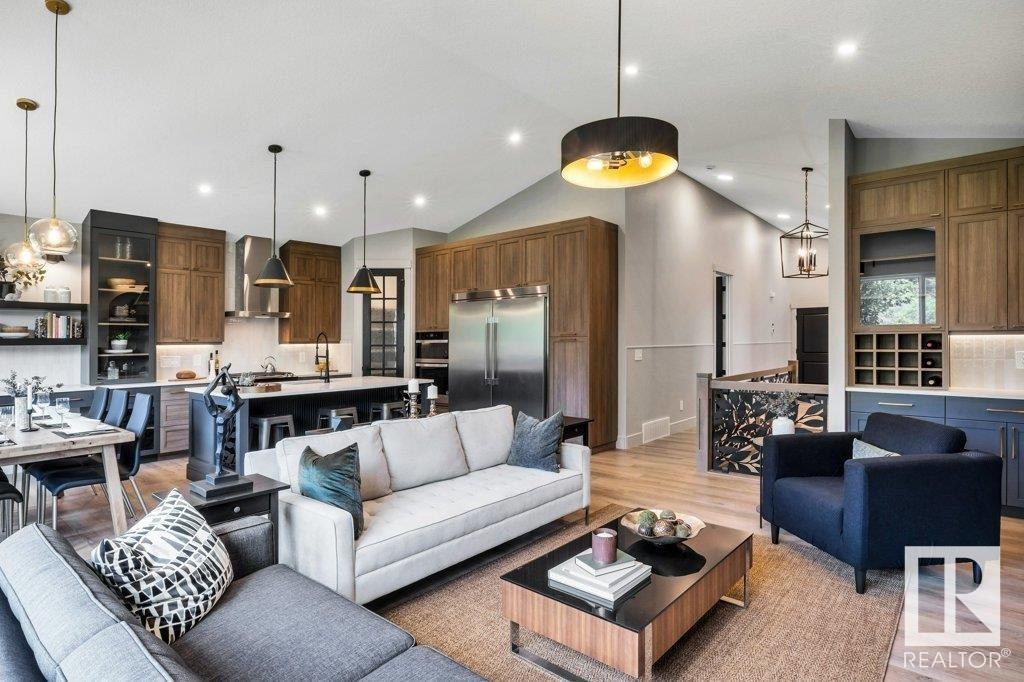 












112 HEMINGWAY CR

,
Spruce Grove,




Alberta
T7X3W3

