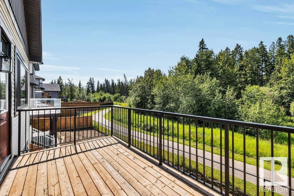 












112 HEMINGWAY CR

,
Spruce Grove,




Alberta
T7X3W3

