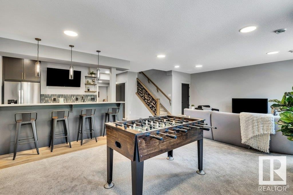 












112 HEMINGWAY CR

,
Spruce Grove,




Alberta
T7X3W3


