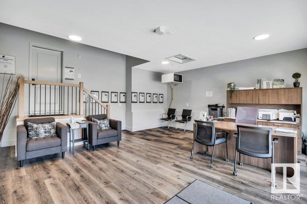 












112 HEMINGWAY CR

,
Spruce Grove,




Alberta
T7X3W3


