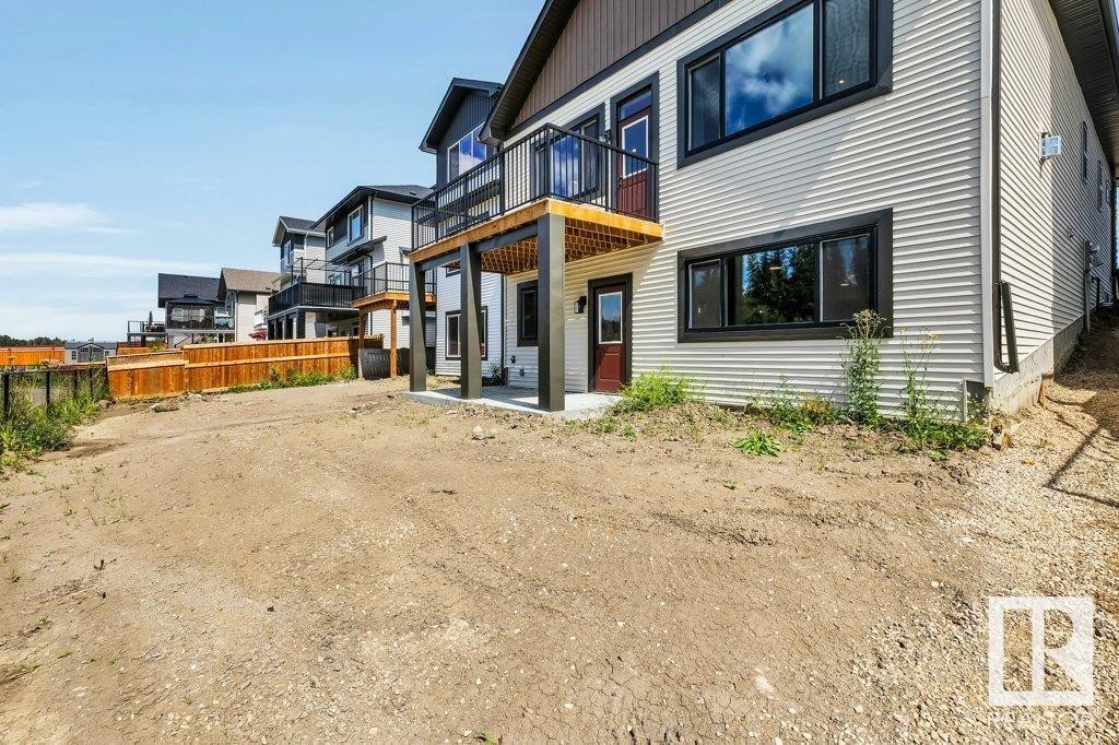 












112 HEMINGWAY CR

,
Spruce Grove,




Alberta
T7X3W3

