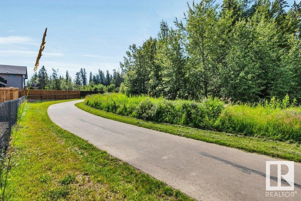 












112 HEMINGWAY CR

,
Spruce Grove,




Alberta
T7X3W3

