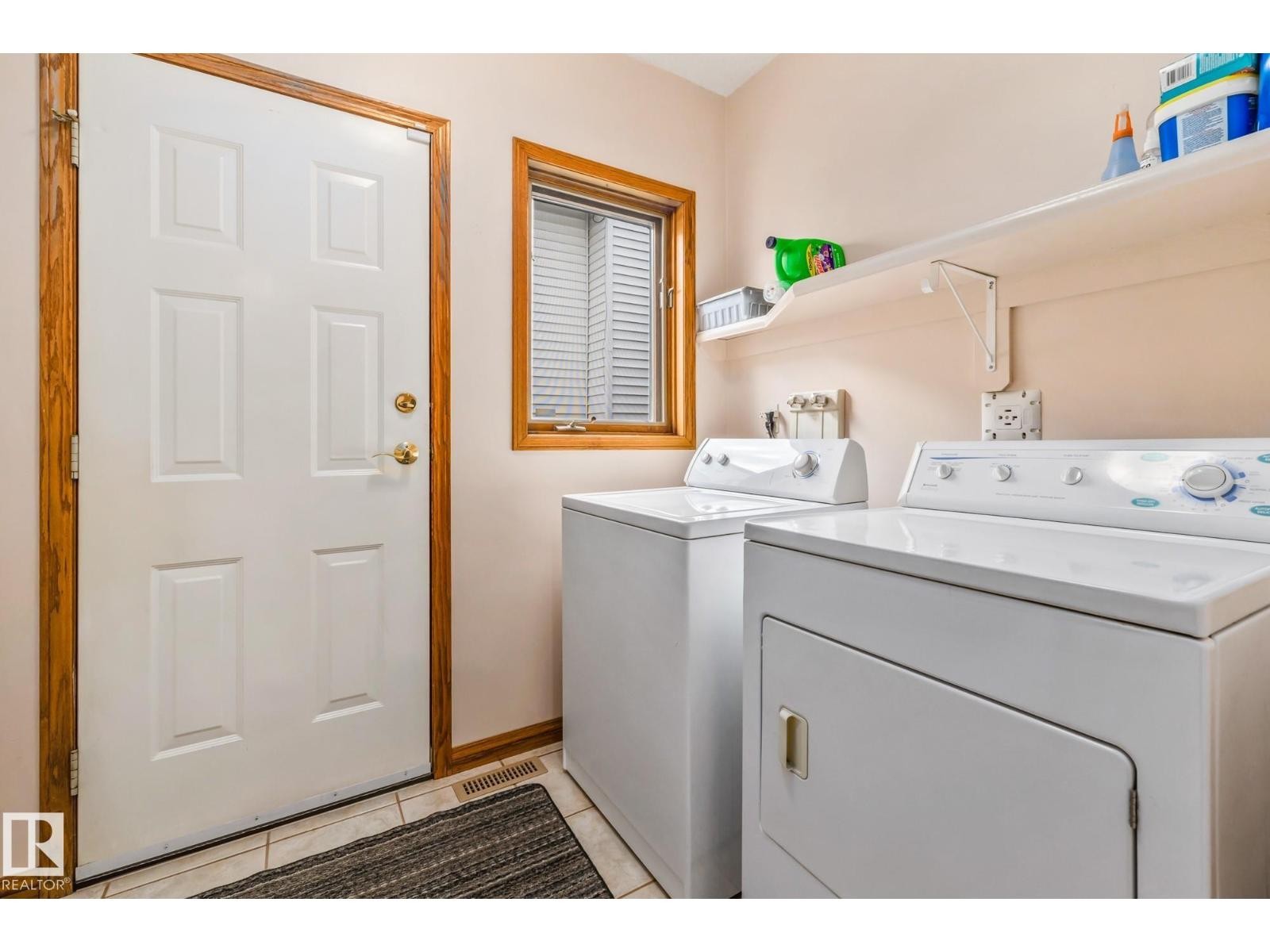 












3 Durand PL

,
St. Albert,




Alberta
T8N4V5

