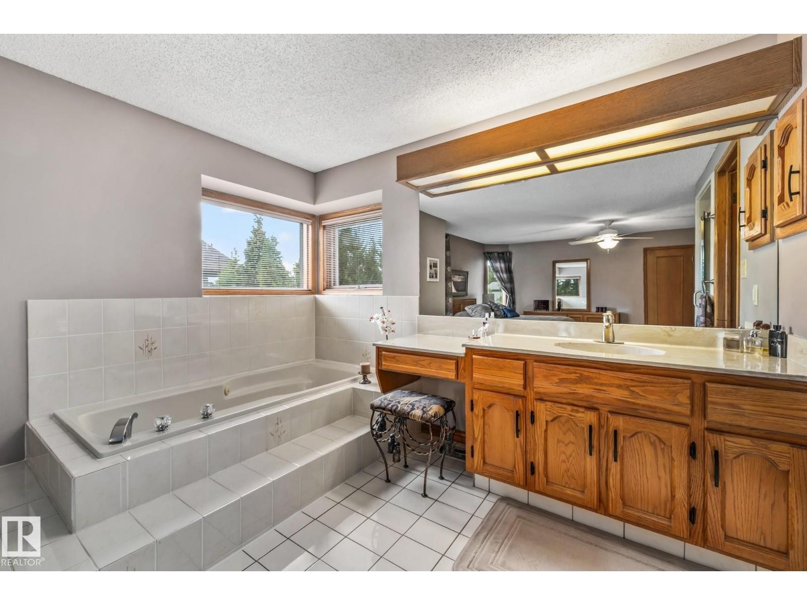 












3 Durand PL

,
St. Albert,




Alberta
T8N4V5

