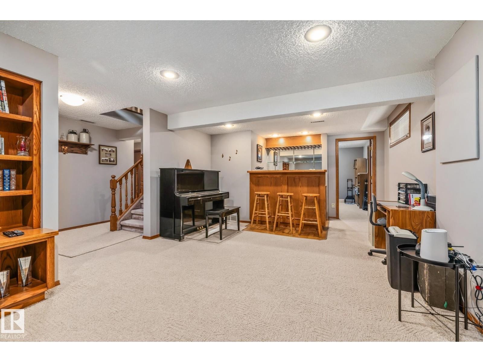 












3 Durand PL

,
St. Albert,




Alberta
T8N4V5

