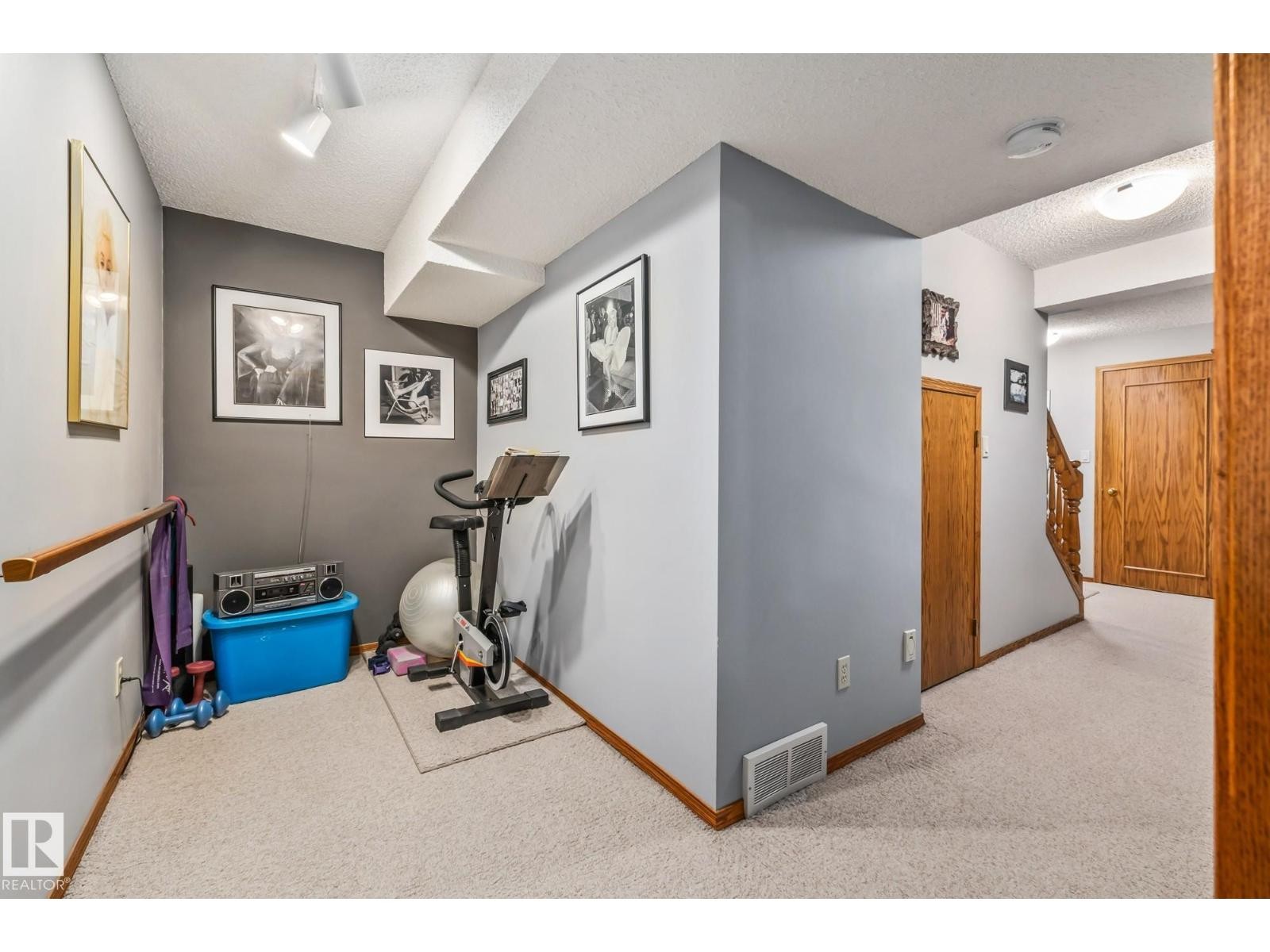 












3 Durand PL

,
St. Albert,




Alberta
T8N4V5

