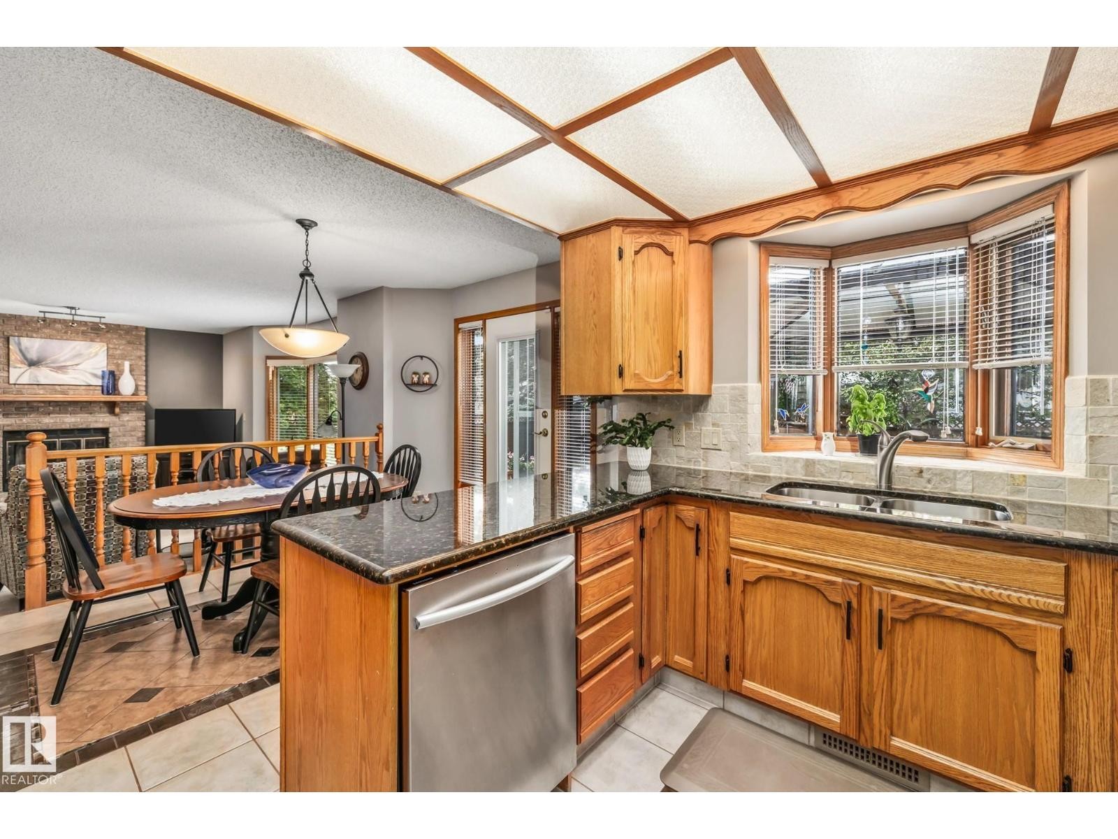 












3 Durand PL

,
St. Albert,




Alberta
T8N4V5

