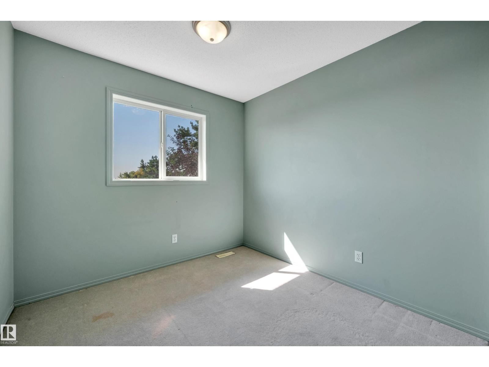 












#3 15128 22 ST NW

,
Edmonton,




Alberta
T5Y2W5

