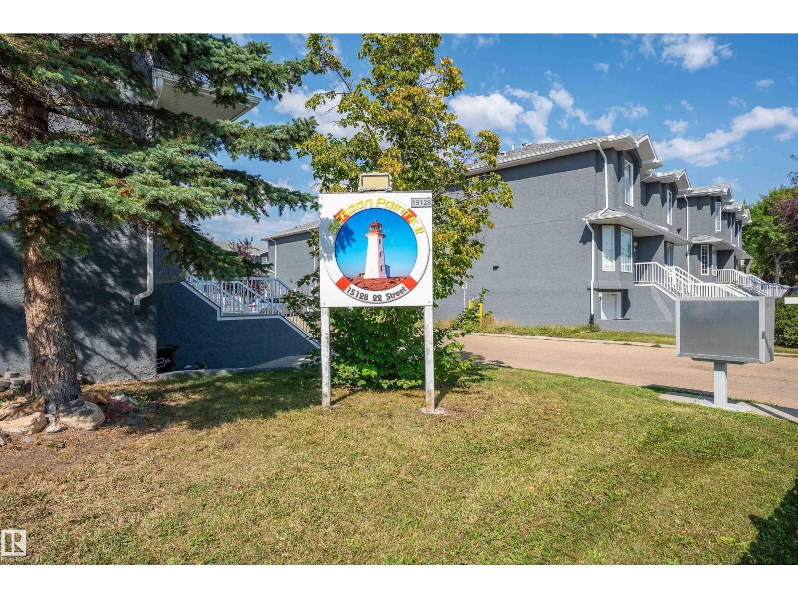 












#3 15128 22 ST NW

,
Edmonton,




Alberta
T5Y2W5

