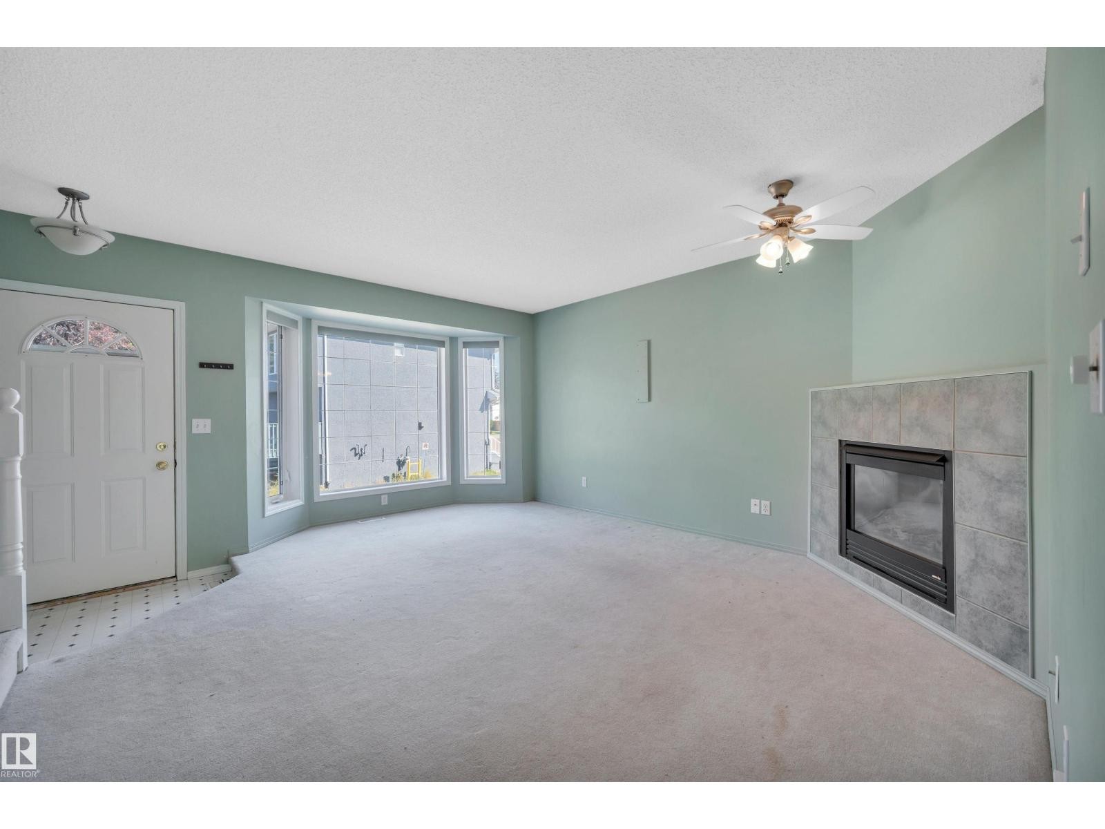 












#3 15128 22 ST NW

,
Edmonton,




Alberta
T5Y2W5

