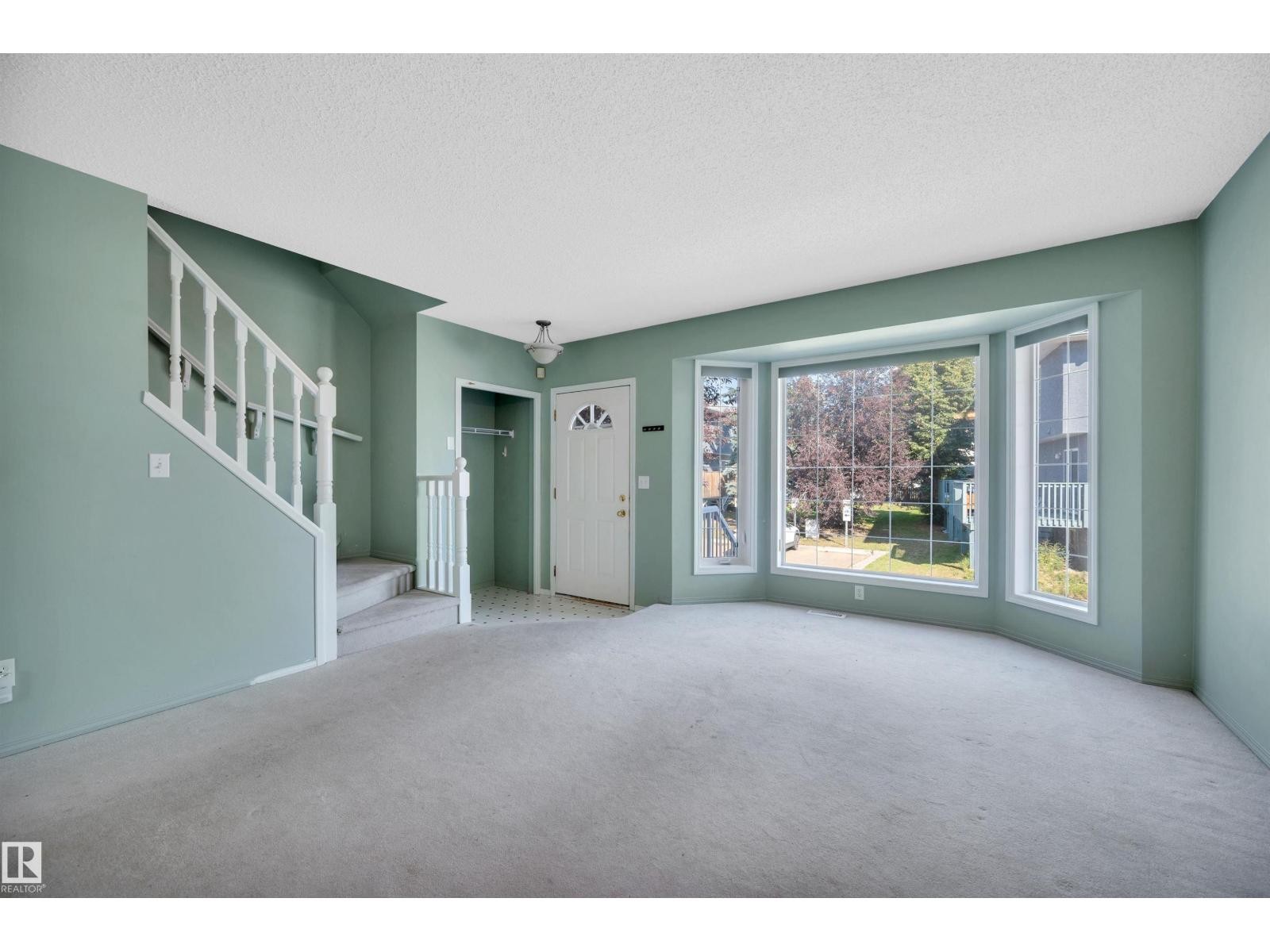 












#3 15128 22 ST NW

,
Edmonton,




Alberta
T5Y2W5

