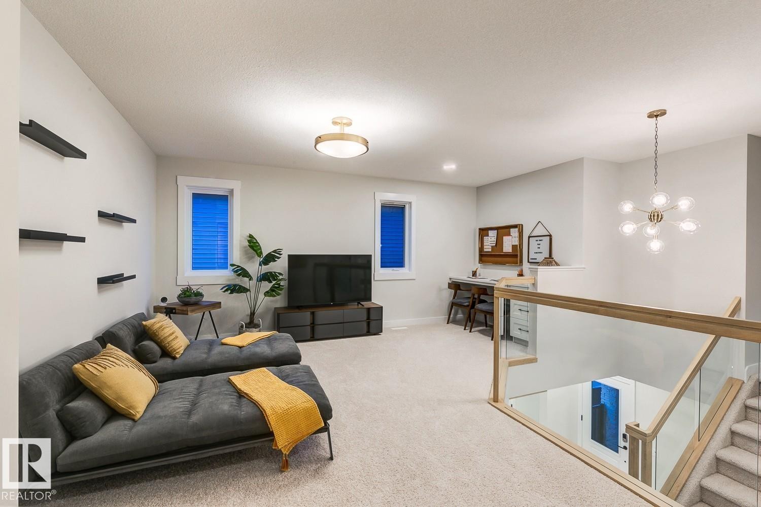 












128 JENNIFER CR

,
St. Albert,







Alberta
T8N8B6

