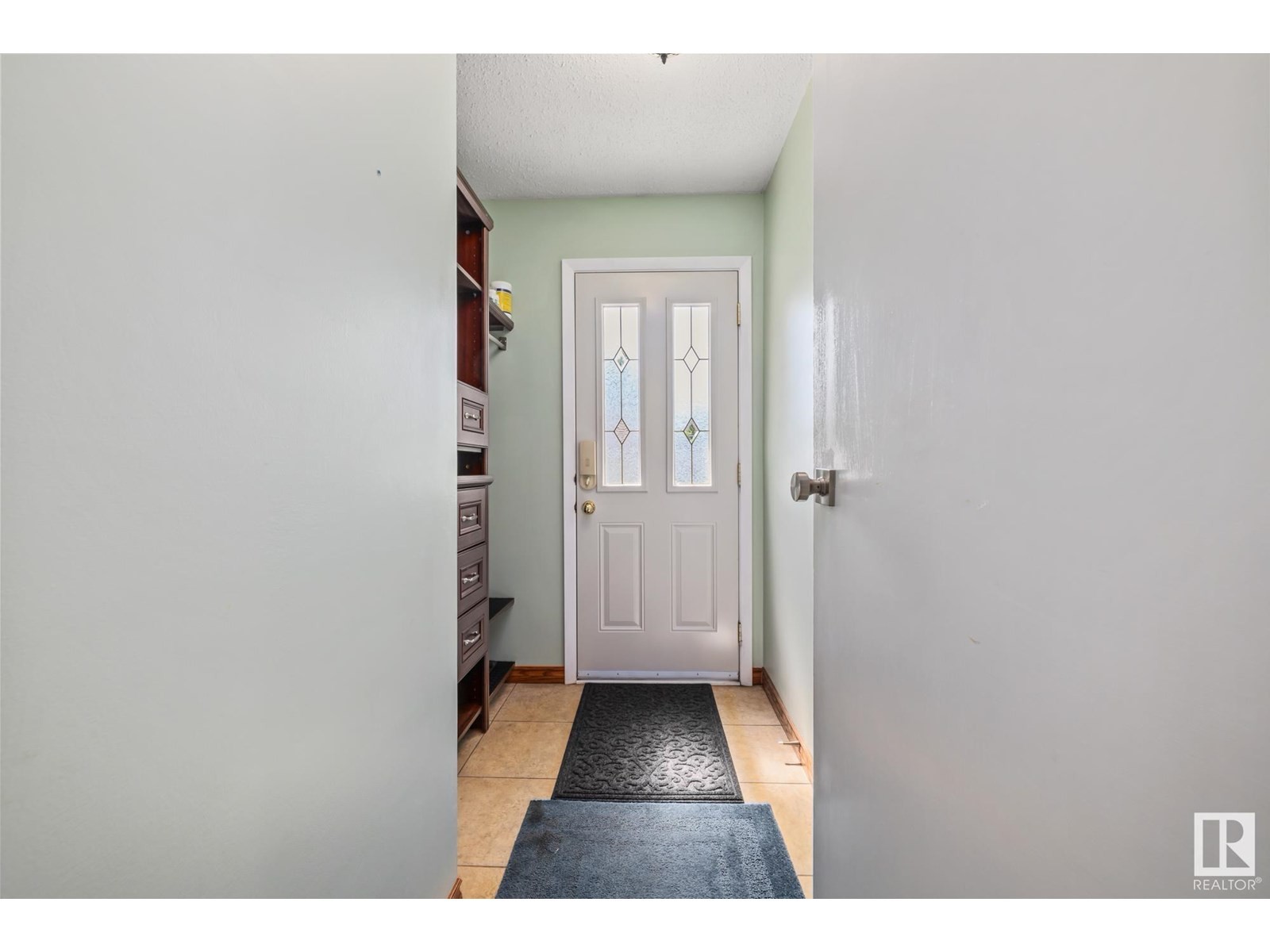 












35 ANDREW CR

,
St. Albert,




Alberta
T8N2V2

