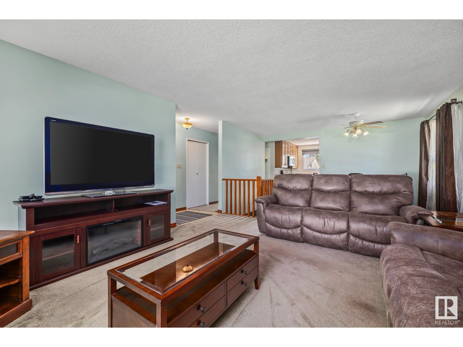 












35 ANDREW CR

,
St. Albert,




Alberta
T8N2V2

