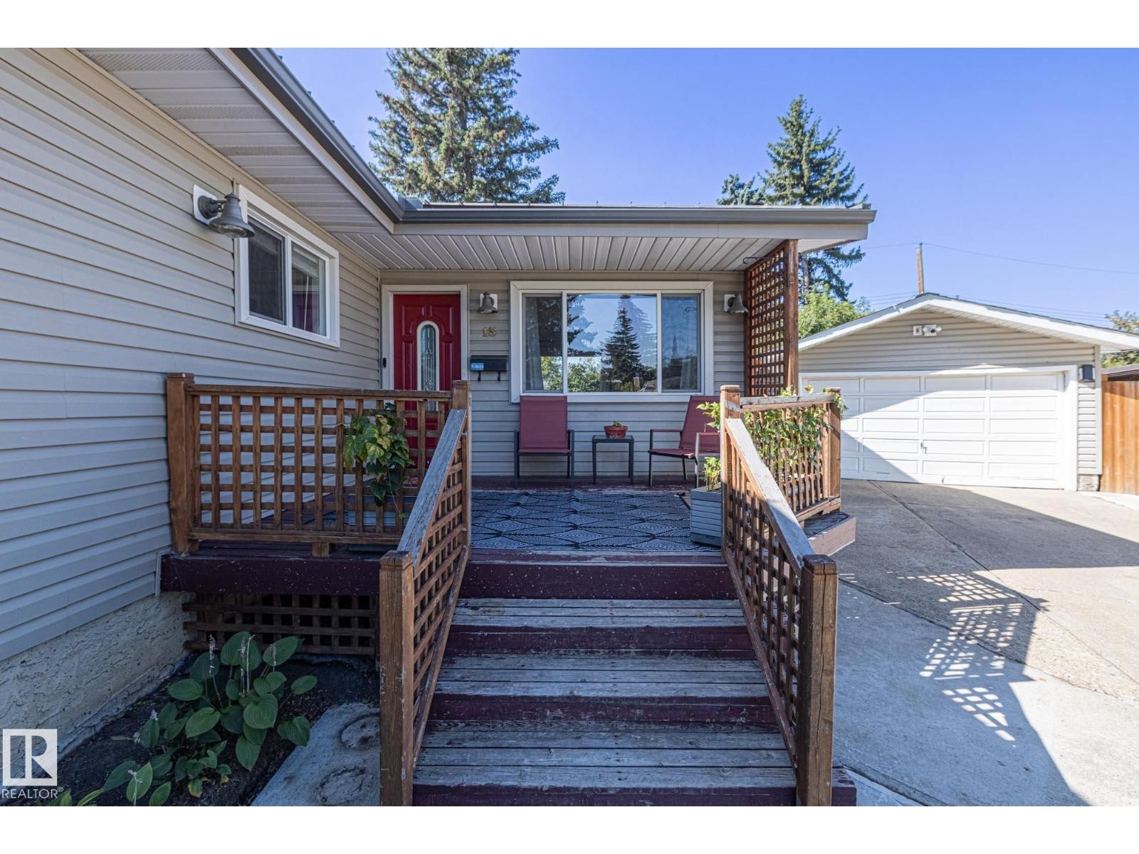 












13 GRANTHAM PL

,
St. Albert,




Alberta
T8N0W8

