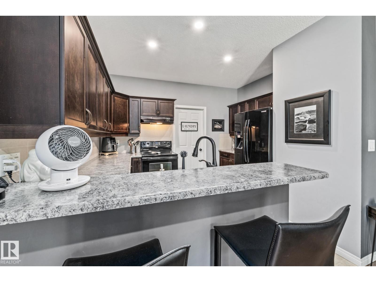 












#34 30 OAK VISTA DR

,
St. Albert,




Alberta
T8N3T1

