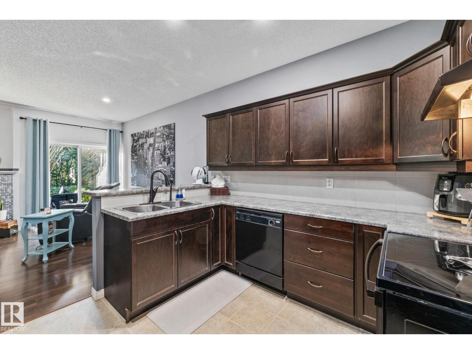 












#34 30 OAK VISTA DR

,
St. Albert,




Alberta
T8N3T1

