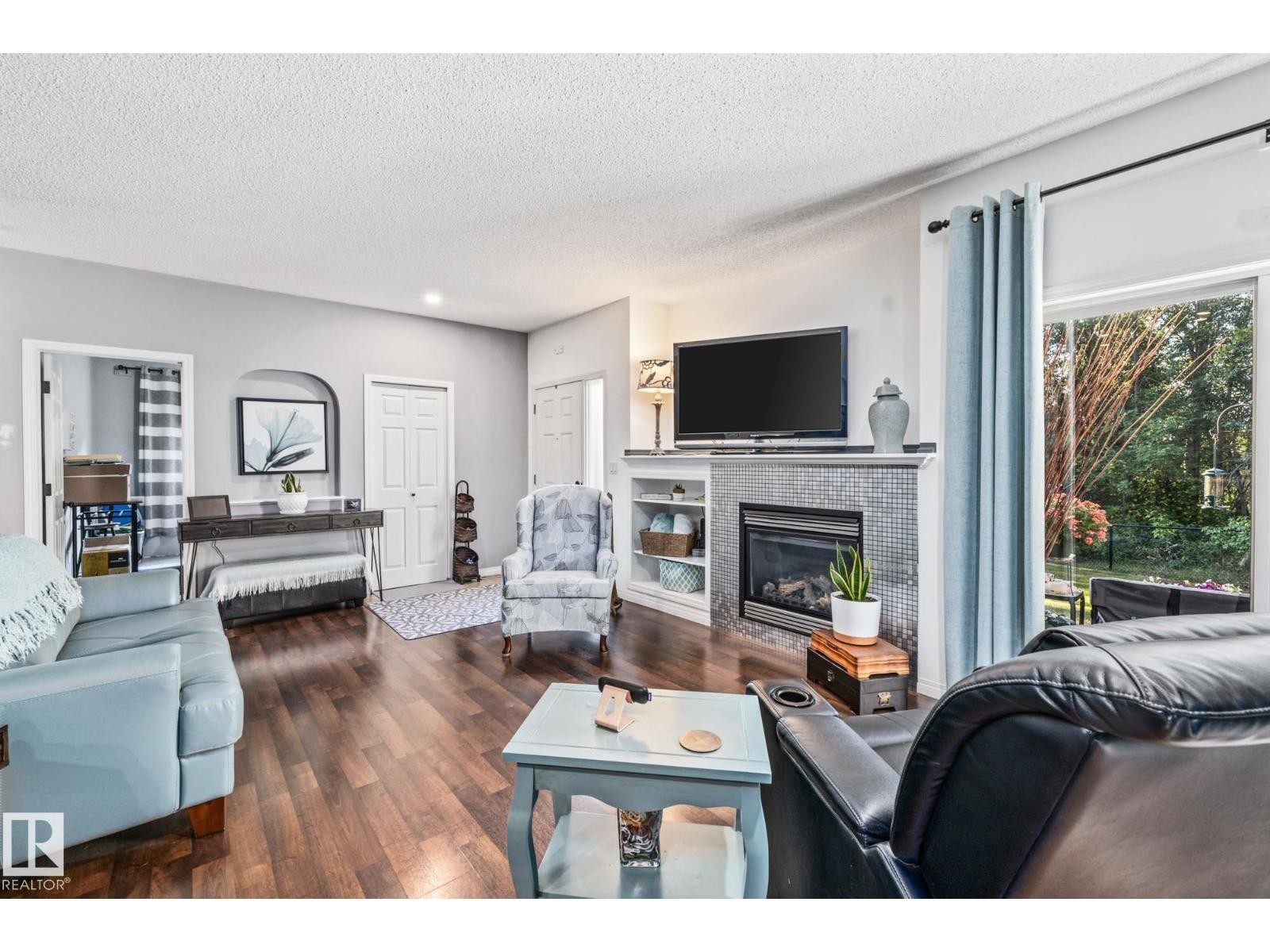 












#34 30 OAK VISTA DR

,
St. Albert,




Alberta
T8N3T1

