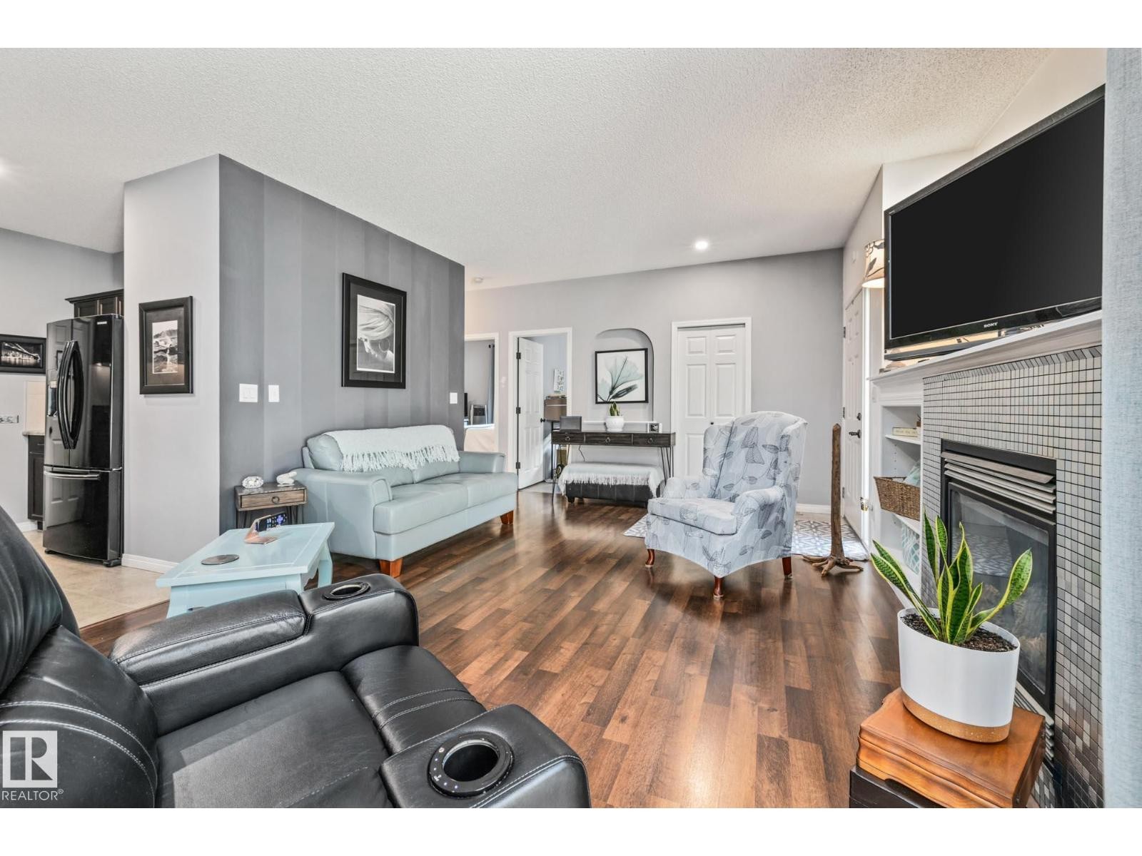 












#34 30 OAK VISTA DR

,
St. Albert,




Alberta
T8N3T1

