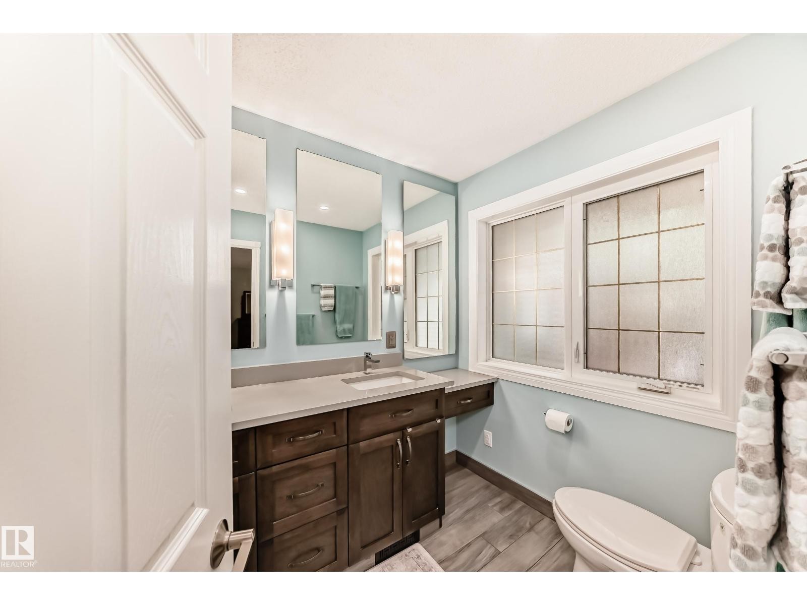 












9 EMPIRE CO

,
St. Albert,




Alberta
T8N5X5

