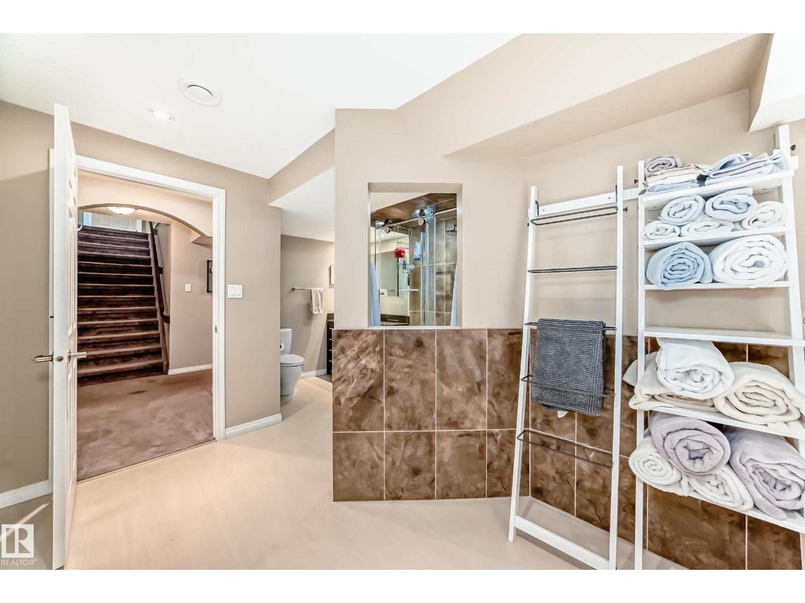 












9 EMPIRE CO

,
St. Albert,




Alberta
T8N5X5

