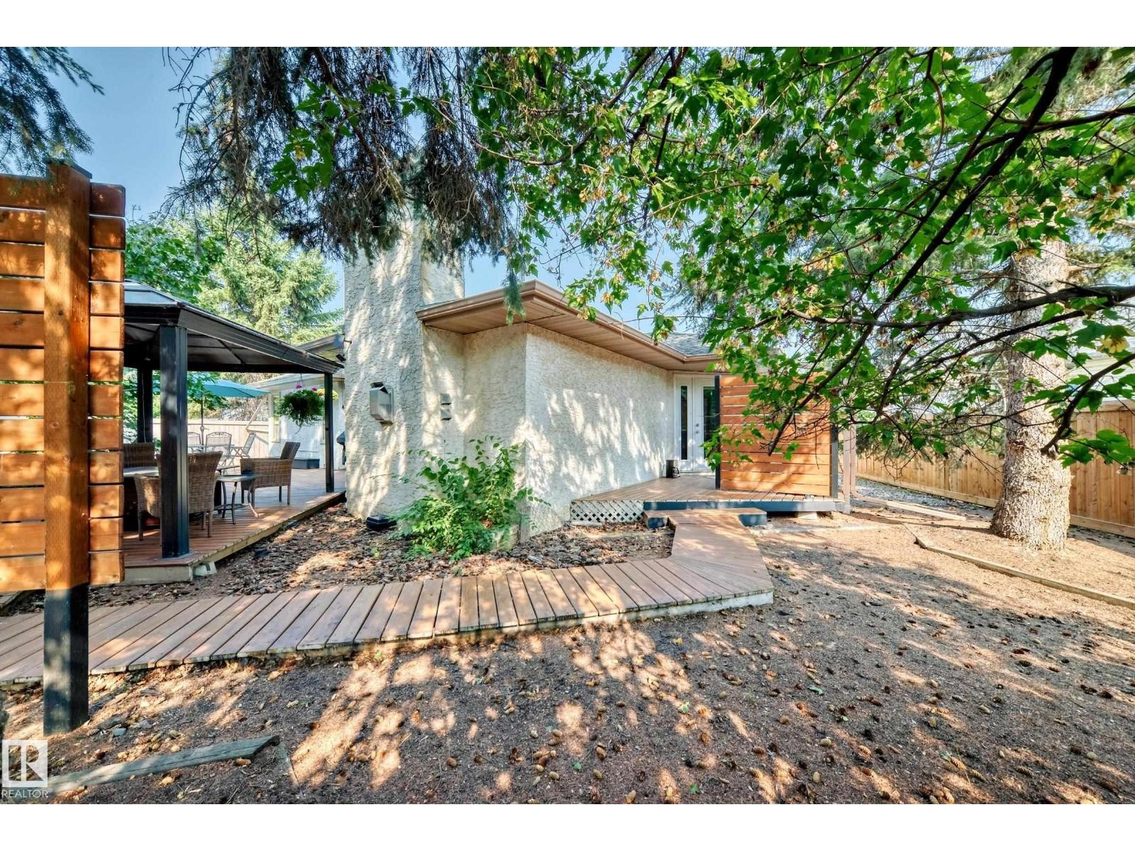 












9 EMPIRE CO

,
St. Albert,




Alberta
T8N5X5

