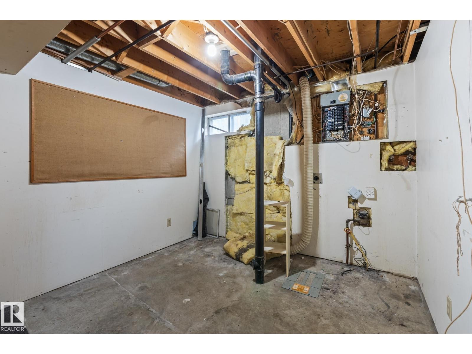 












9911 170 AV NW

,
Edmonton,




Alberta
T5X3G3

